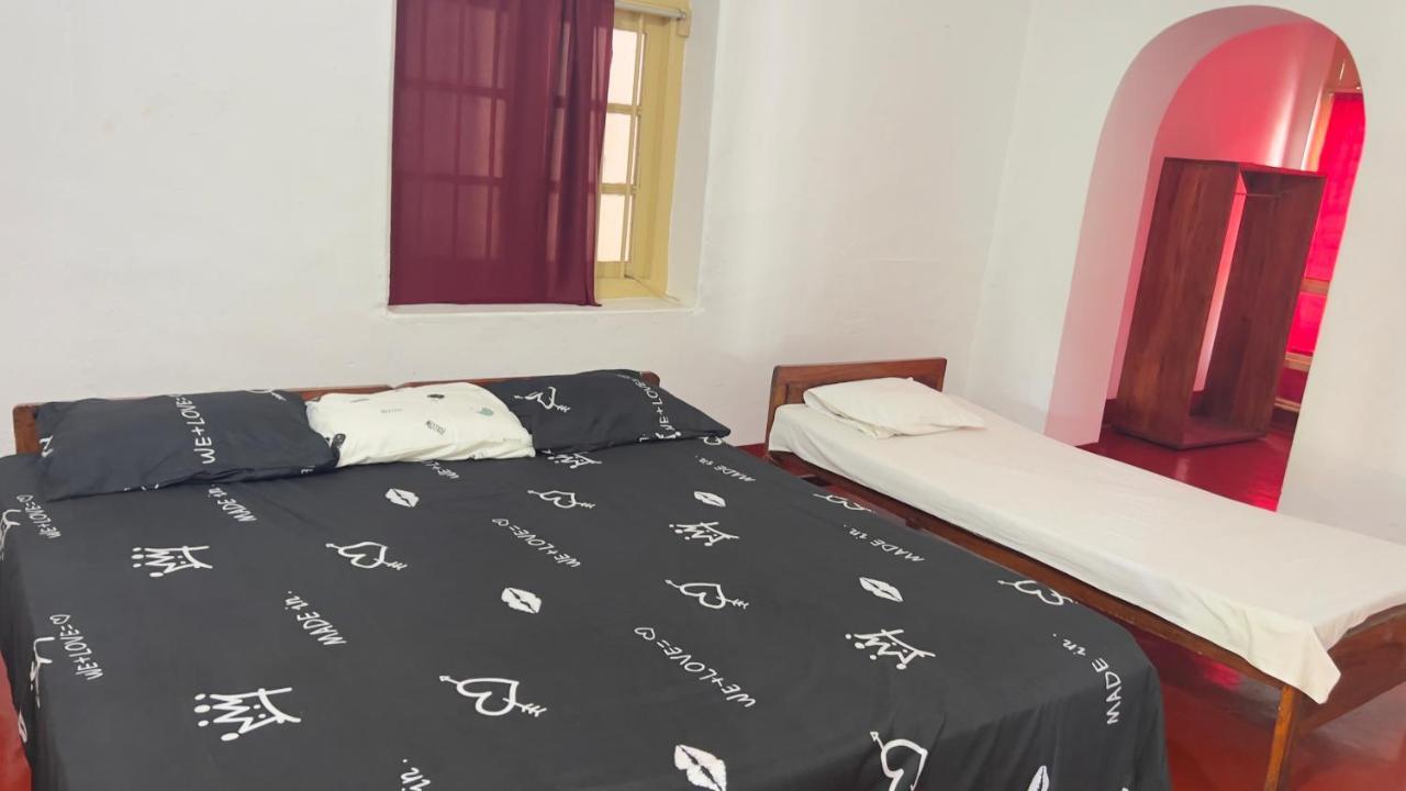 Resthouse Vavuniya Hotel Luaran gambar