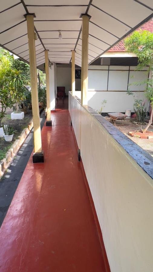 Resthouse Vavuniya Hotel Luaran gambar